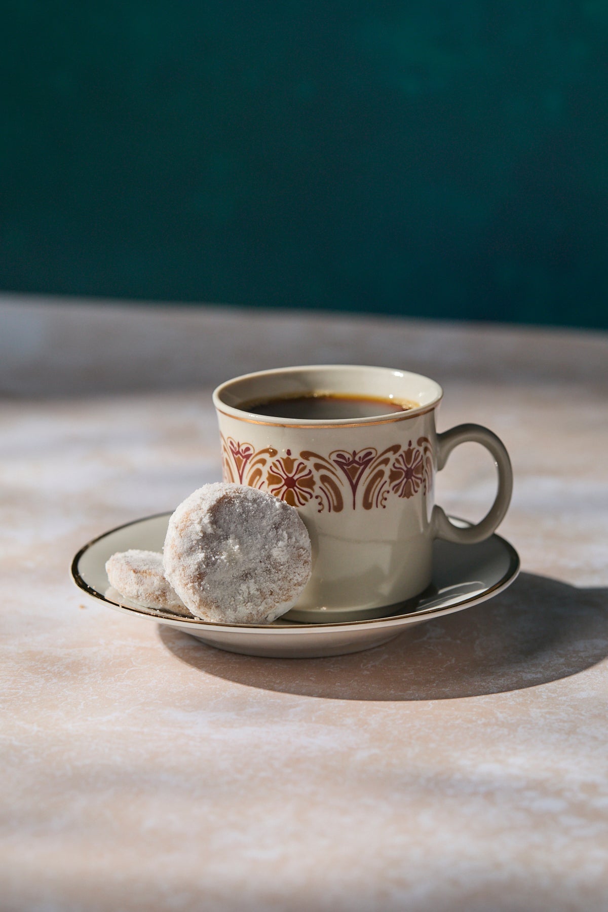 Cookies & Café con Mamá